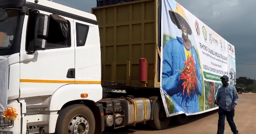 The President of Uganda held a ceremony to mark the shipment of the first batch of dried chili peppers destine